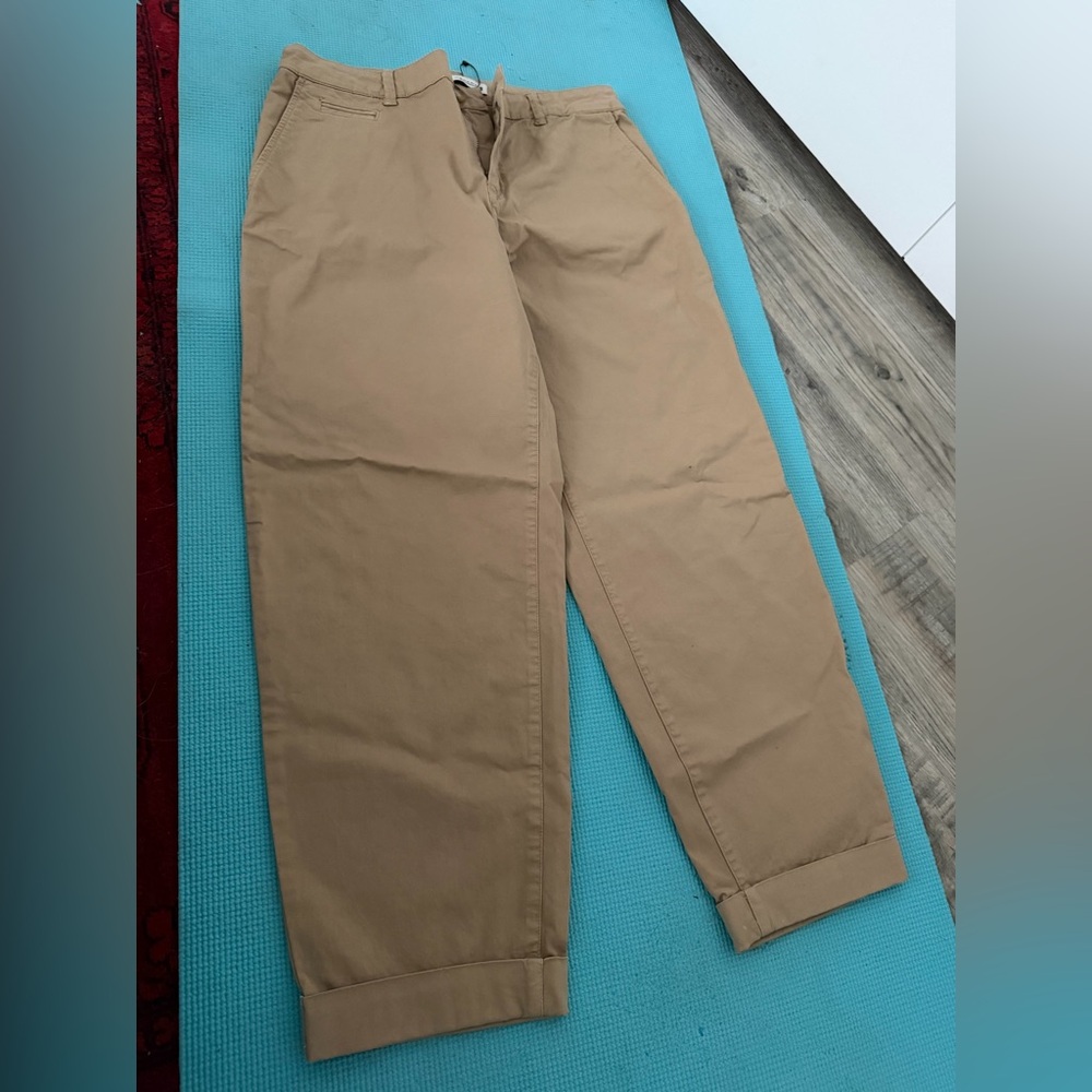 Zara khaki pants. Size 8 womens. New